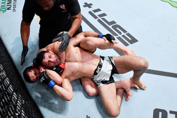 Ислам Махачев, допинг-скандал, мельдоний, карьера в UFC, путь к титульному бою, кого побеждал, рекорд, чемпионат мира по самбо