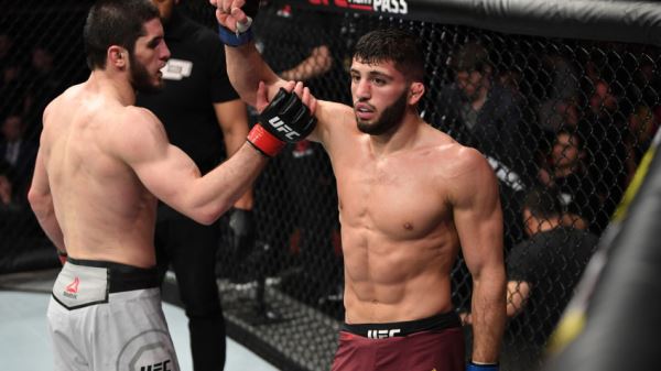 Царукян: Жаль, что Ислам ушел из легкого веса