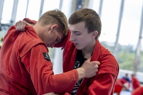 В Москве прошёл международный тренировочный сбор самбистов: более 160 участников и мастер-класс от чемпиона