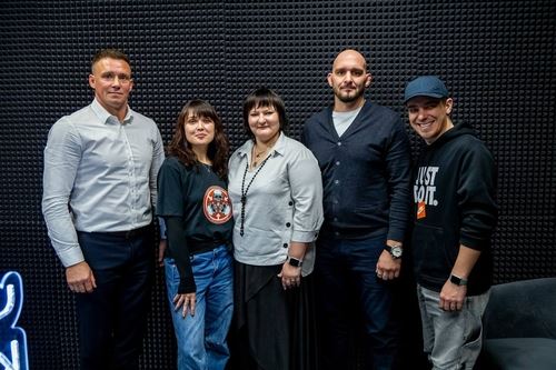 Самбисты на радио