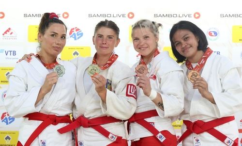 РЕЗУЛЬТАТЫ ПЕРВОГО ДНЯ ЧЕМПИОНАТА МИРА ПО ПЛЯЖНОМУ САМБО