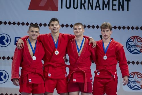 РЕЗУЛЬТАТЫ ВТОРОГО ДНЯ МЕЖДУНАРОДНОГО ТУРНИРА ПО САМБО СРЕДИ ЮНОШЕЙ И ЮНИОРОВ