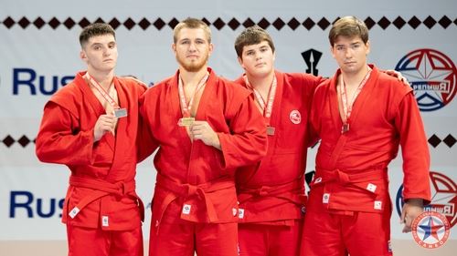 РЕЗУЛЬТАТЫ ПЕРВОГО ДНЯ МЕЖДУНАРОДНОГО ТУРНИРА ПО САМБО СРЕДИ ЮНОШЕЙ И ЮНИОРОВ