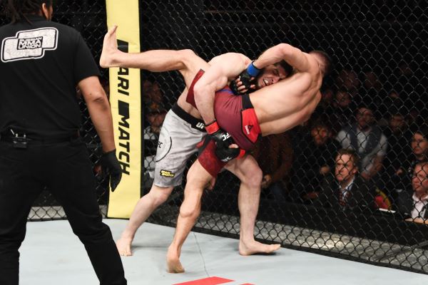 Ислам Махачев, допинг-скандал, мельдоний, карьера в UFC, путь к титульному бою, кого побеждал, рекорд, чемпионат мира по самбо