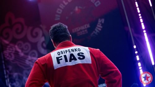 Определились пары финалистов первого дня Чемпионата Мира по самбо 2025