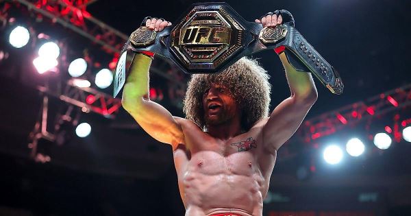 Мераб Двалишвили опубликовал альтернативный постер боя с Петром Яном