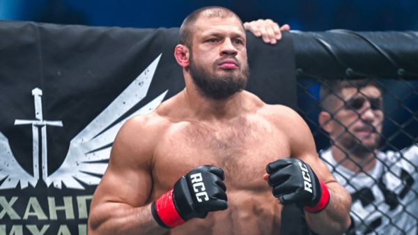 Иван Штырков сразится с Валентином Молдавским в Екатеринбурге