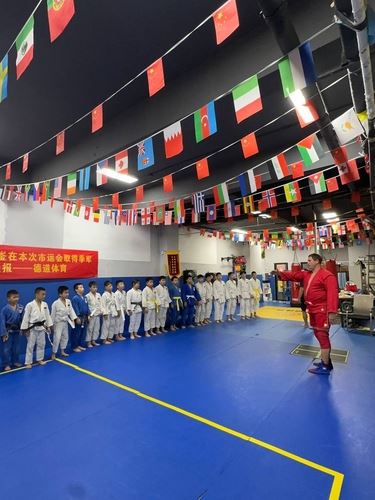 РОССИЙСКО-КИТАЙСКАЯ ДРУЖБА КРЕПНЕТ НА БОРЦОВСКОМ КОВРЕ!