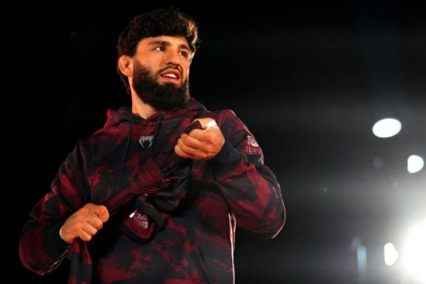 Арман Царукян, следующий соперник, бой с Хукером, Илия Топурия, титульный бой