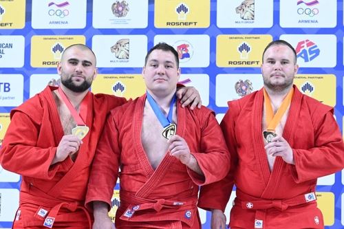 РЕЗУЛЬТАТЫ ПЕРВОГО ДНЯ КУБКА МИРА ПО САМБО