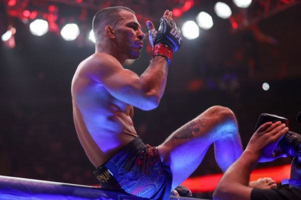 Александр Пантожа — Джошуа Ван, UFC 323, ММА 7 декабря 2025, рейтинг UFC pound-for-pound, рекорды, последний бой Пантожи